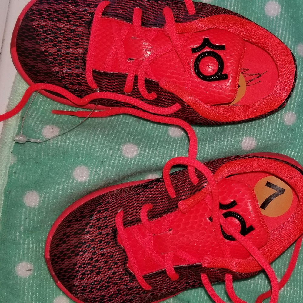 Nike kD size 7c toddler unisex